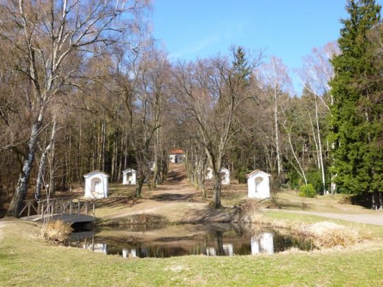 Křížová cesta na Skalce