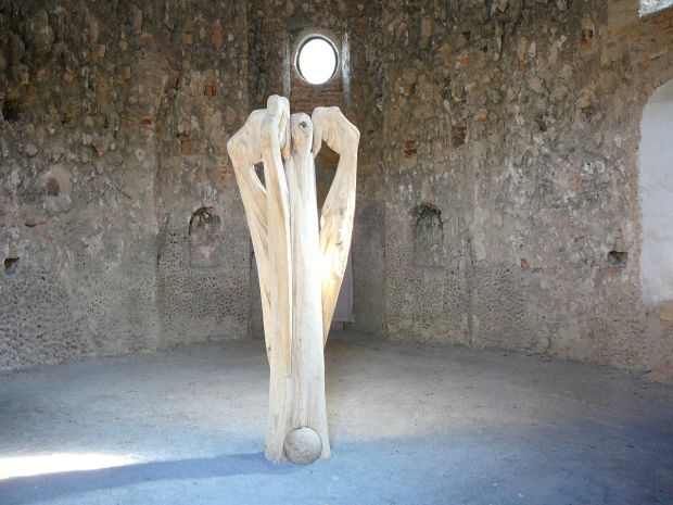 Anděl  Milana Váchy  v kostelíku sv.&nbsp;Maří Magdalény 